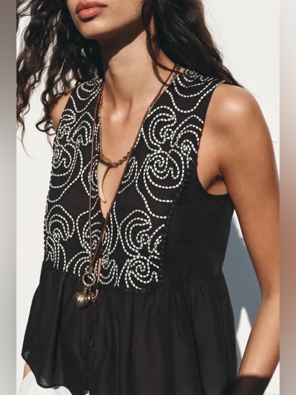ZARA Black Sleeveless Embroidered Peplum Top - M NWT